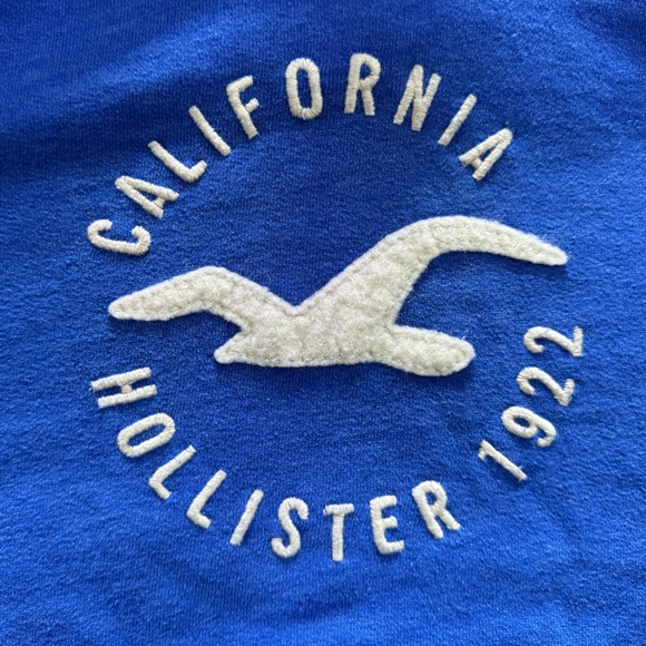 Hollister 1922 California Pullover Hoodie, Blue, Junior Large, EUC, Super soft - Picture 3 of 6